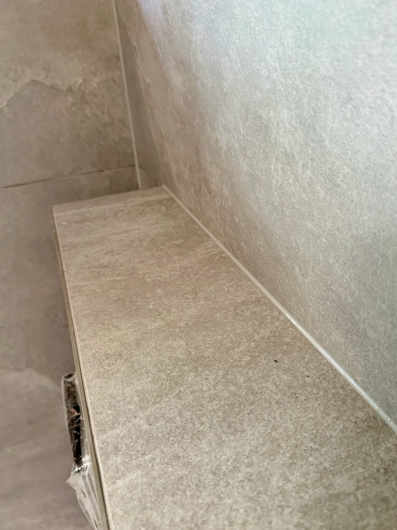 Biatorbágy – tiling project