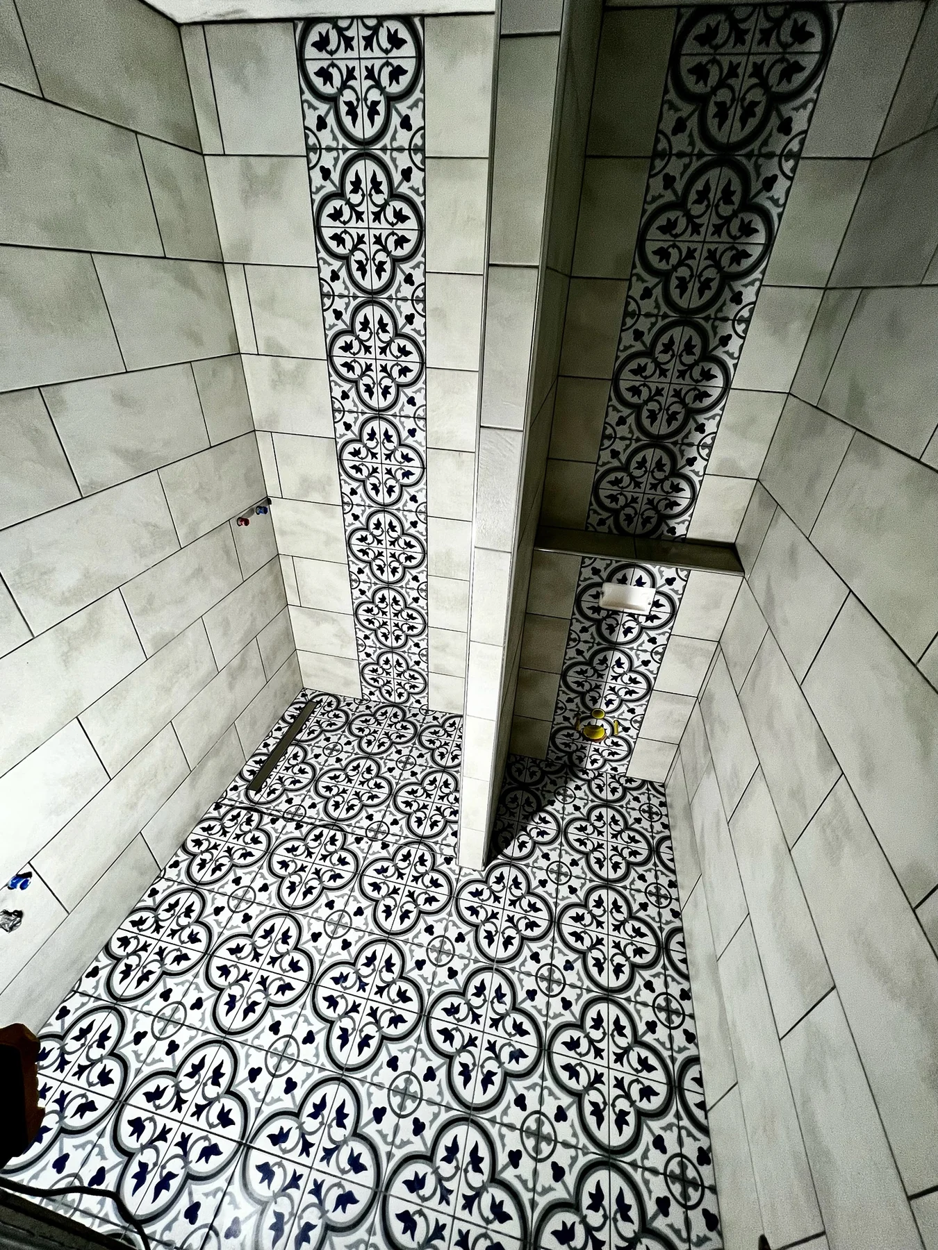 Kecskemét – tiling project