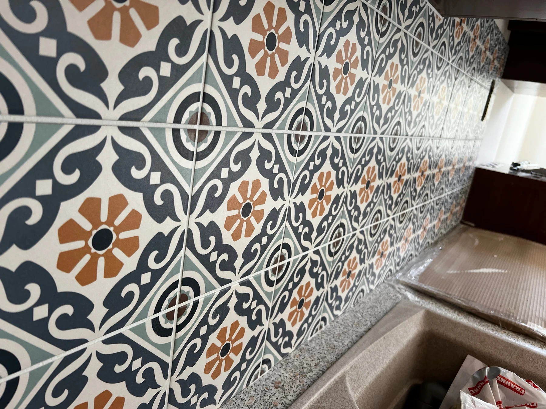 Kecskemét – tiling project